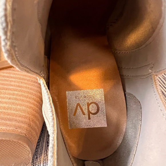 NEW DV Dolce Vita Tan Boots Double V w/Back Zipper Pointed Toe Size 8.5 - Picture 4 of 5